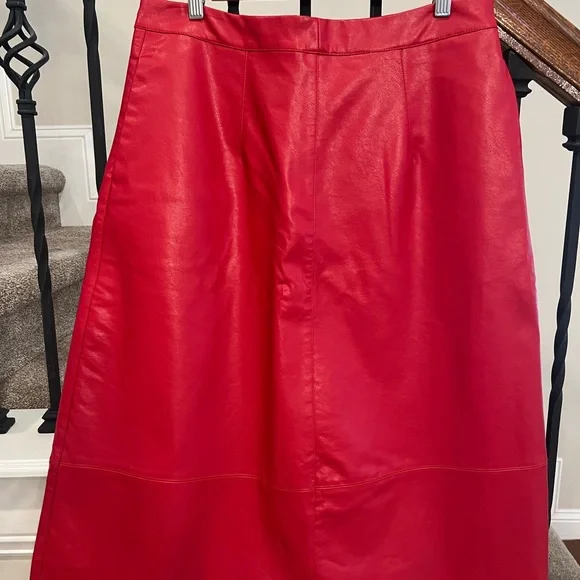 NWT Anthropologie Brand Red Faux Leather Skirt - Picture 2 of 13